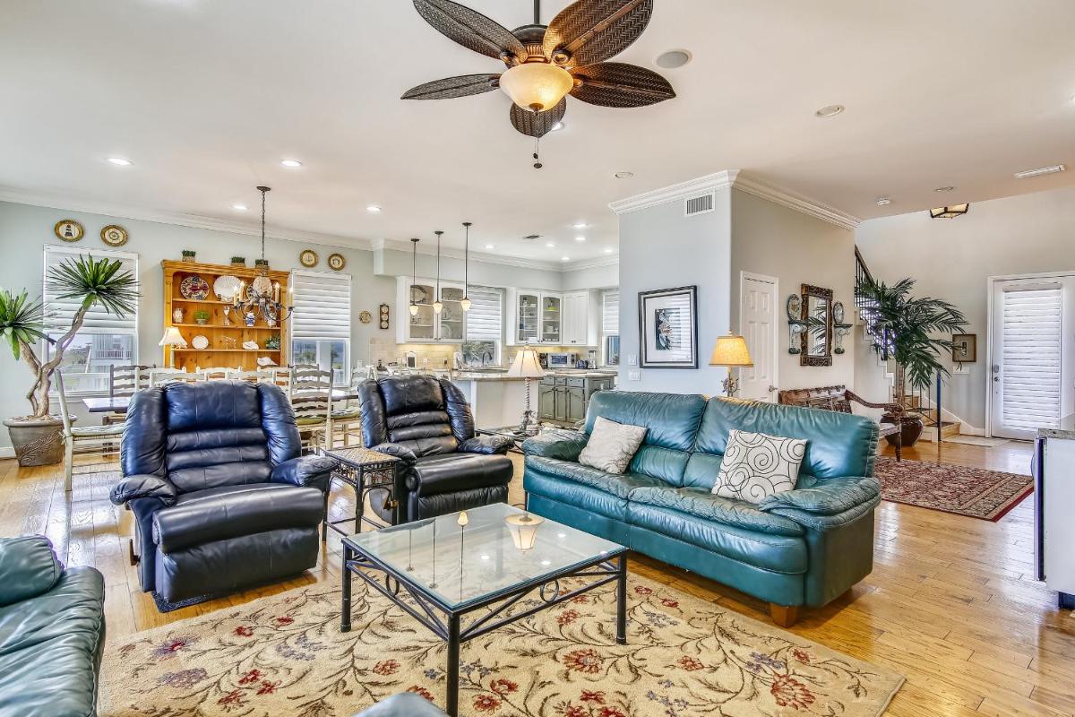 Kathie's Beachfront Kottage - Housity