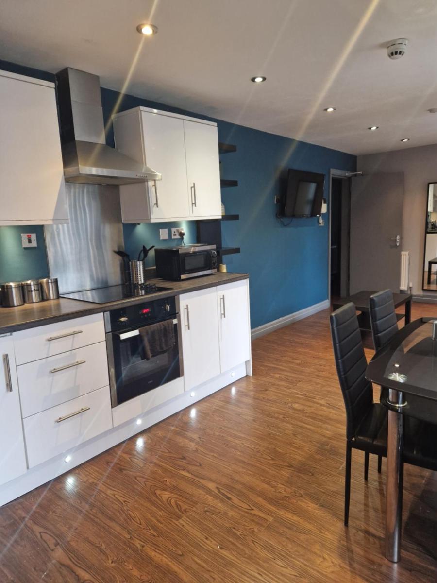 Well located Northern Quarter Apartment sleeps Upto 6 - Housity