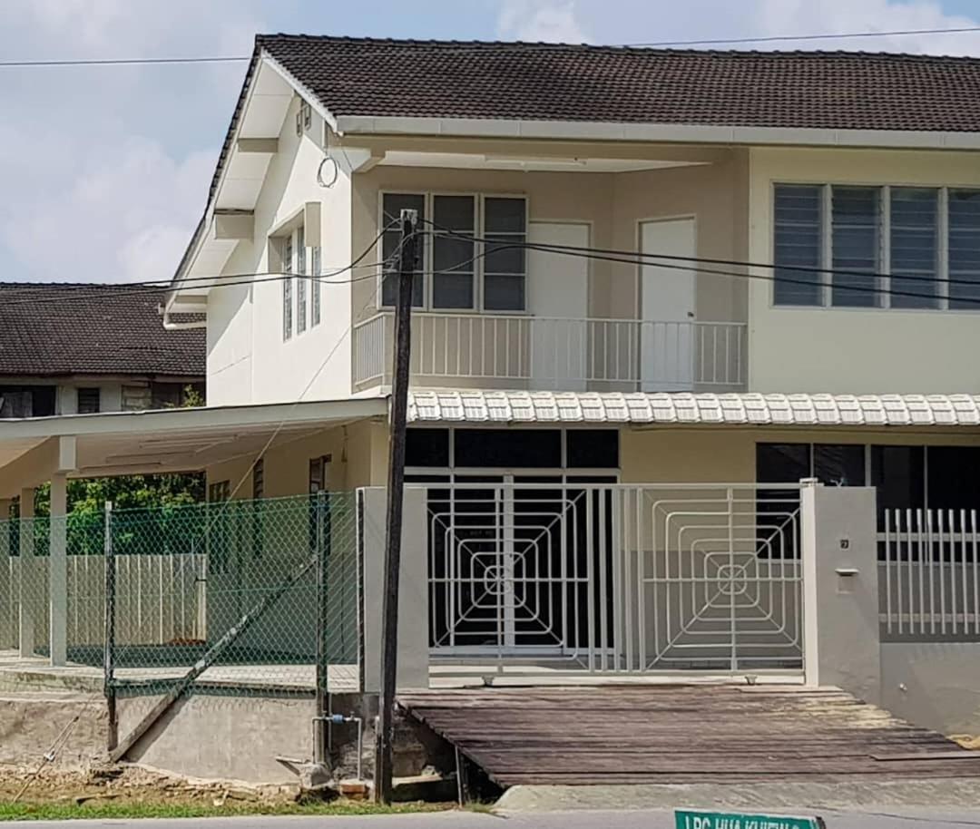 Suitetrails - J & I Homestay B (3 Person)