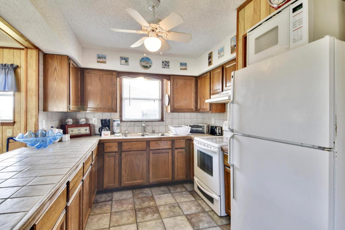 Harry's Hideaway by Ryson Vacation Rentals - Housity