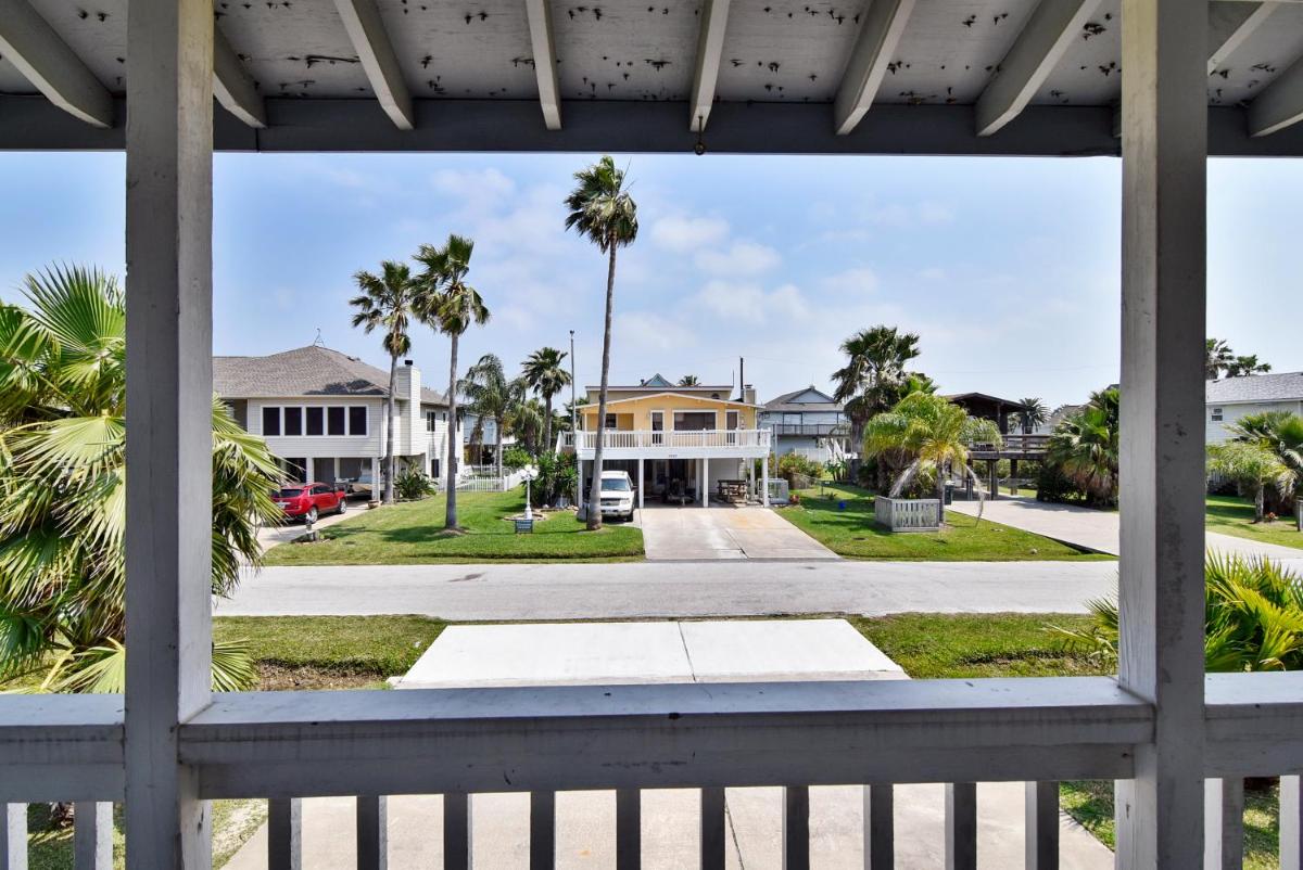Harry's Hideaway by Ryson Vacation Rentals - Housity