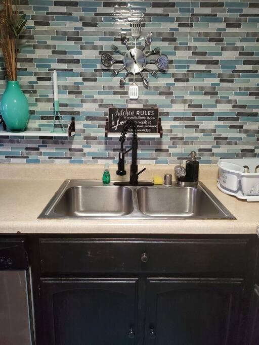 Family friendly 3 bedroom Home with 6 beds - Housity