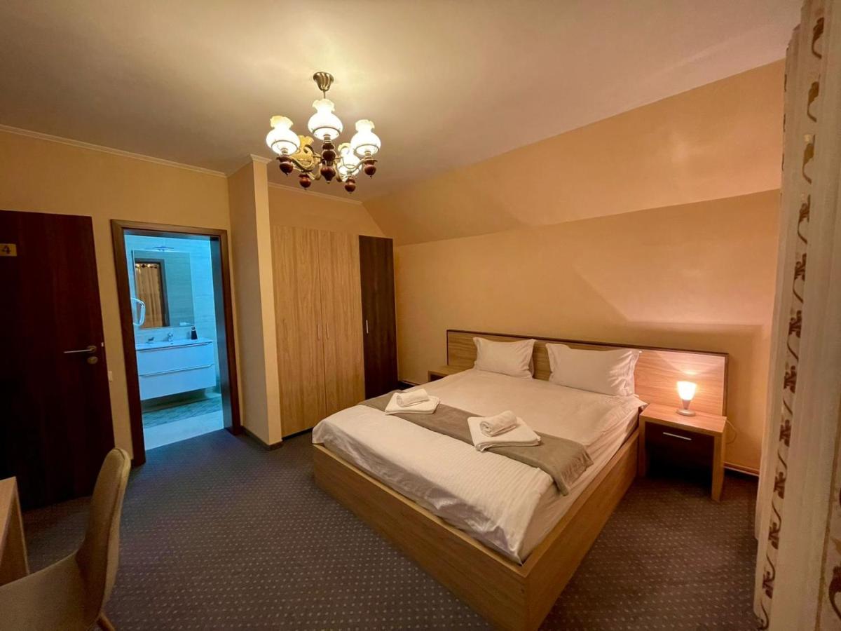 Casa Iulian - Housity