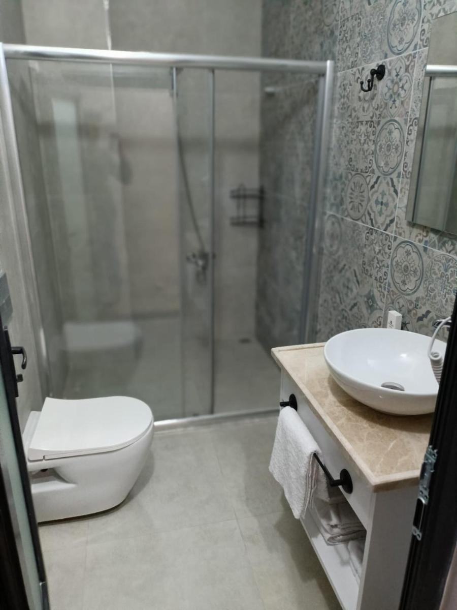 The Marine Hotel - Hizvo