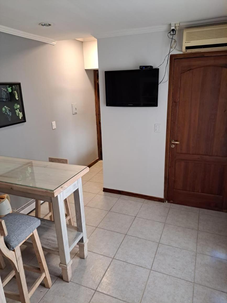 Leonidas apartments - Hizvo