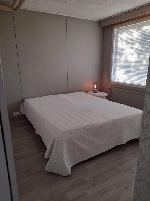 Huoneisto noin 55m2 perusvarustein. - Housity