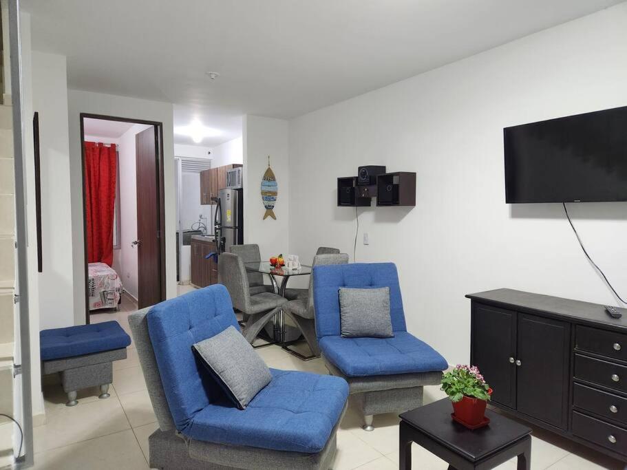 Casa para estrenar en conjunto cerrado. - Housity