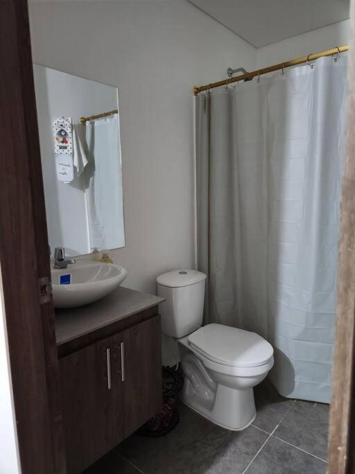 Suitetrails - Casa para estrenar en conjunto cerrado.