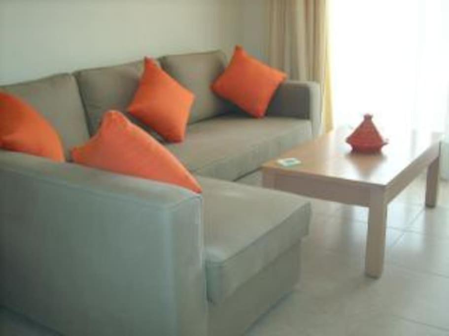 Frontline View Golf Apartment - Housity