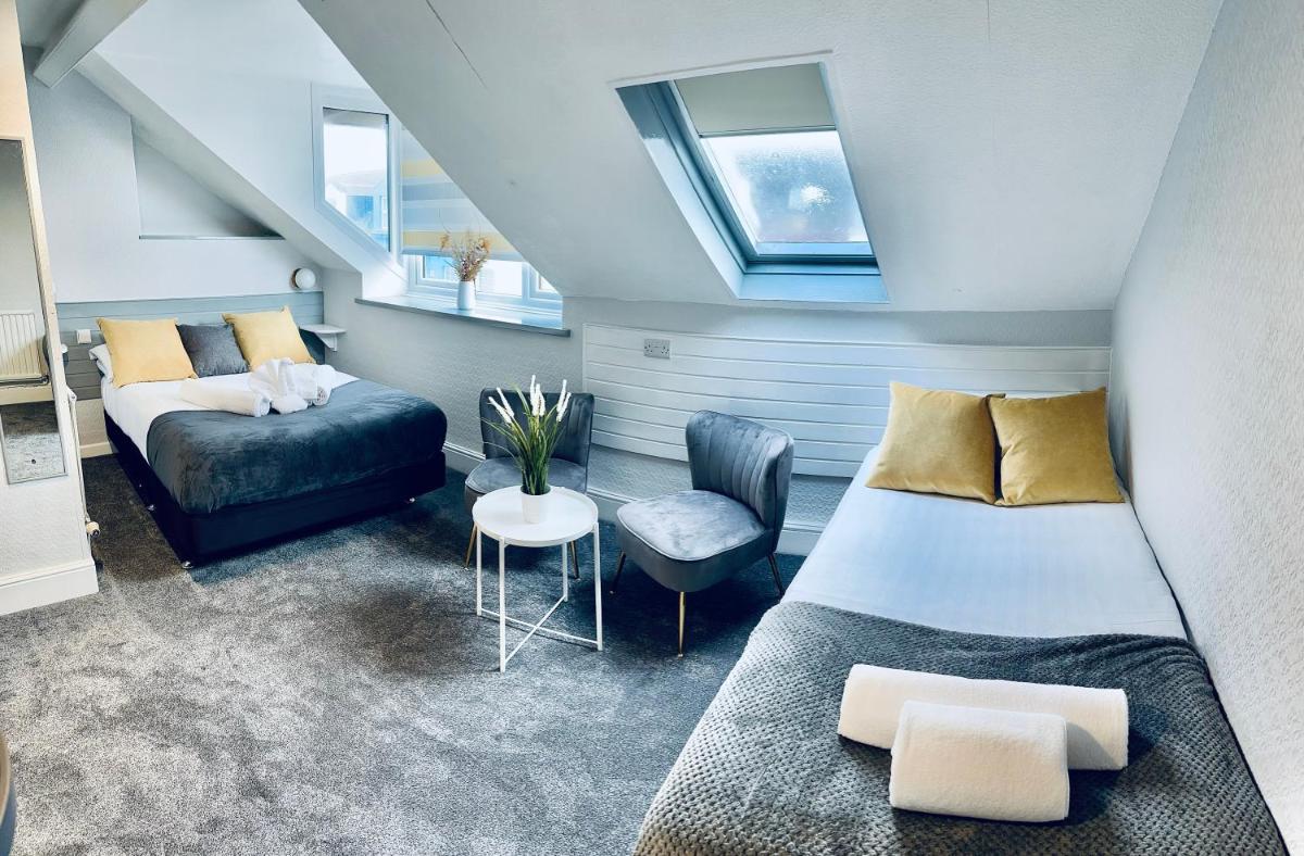 gwesTY Guest House - Housity