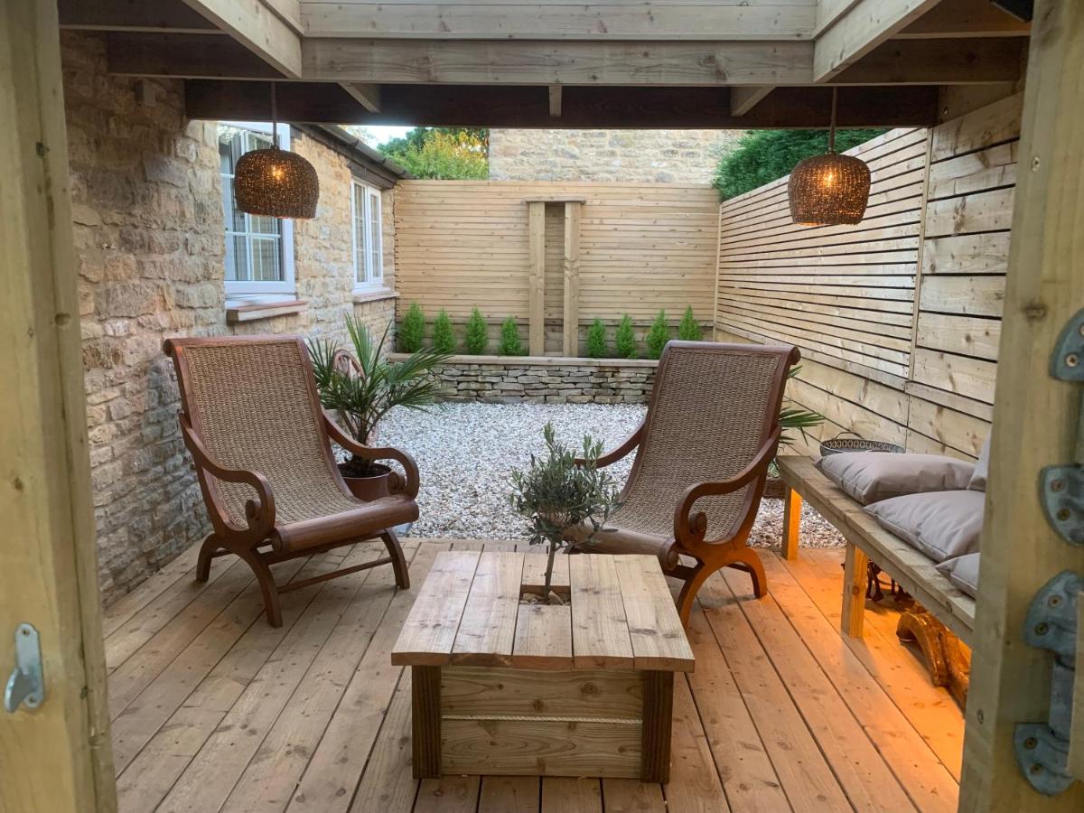 Dovecote Cotswold Cottages - Housity