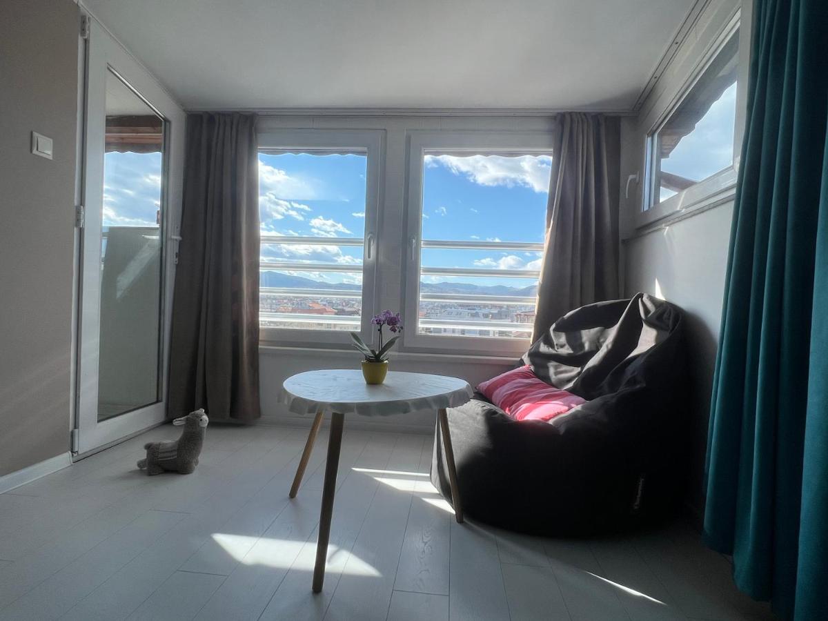 Suitetrails - Town Place Apartment