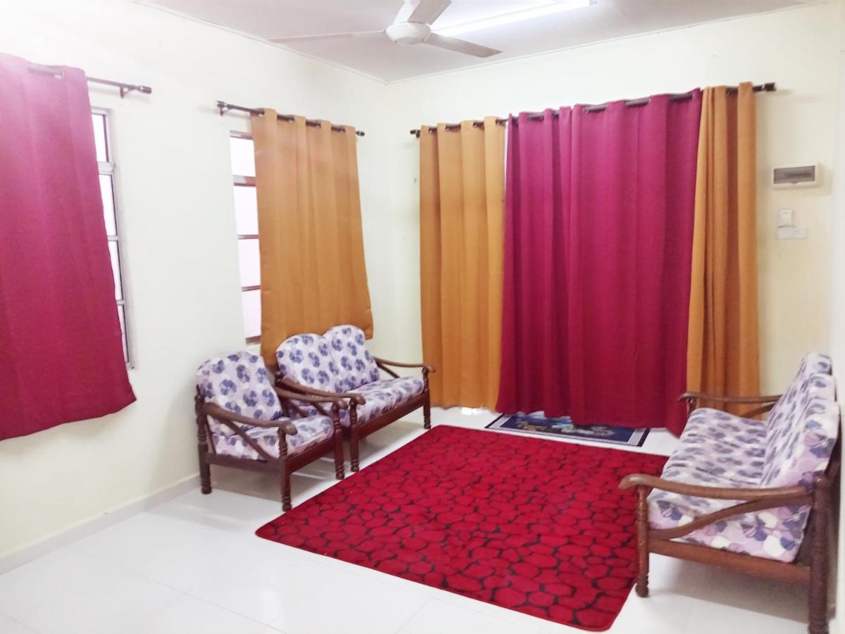 Homestay Wan Z - Housity