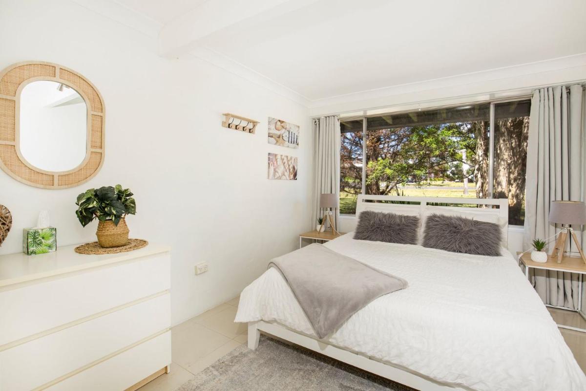 Middle Sea Pet Friendly 5 Mins Walk to Beach - Housity