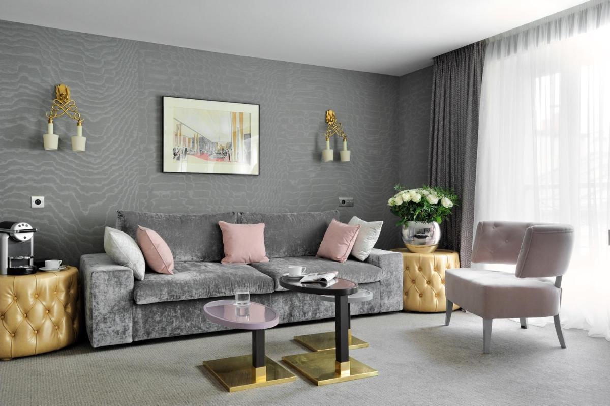 Coin salon dans l'établissement Hôtel Baume