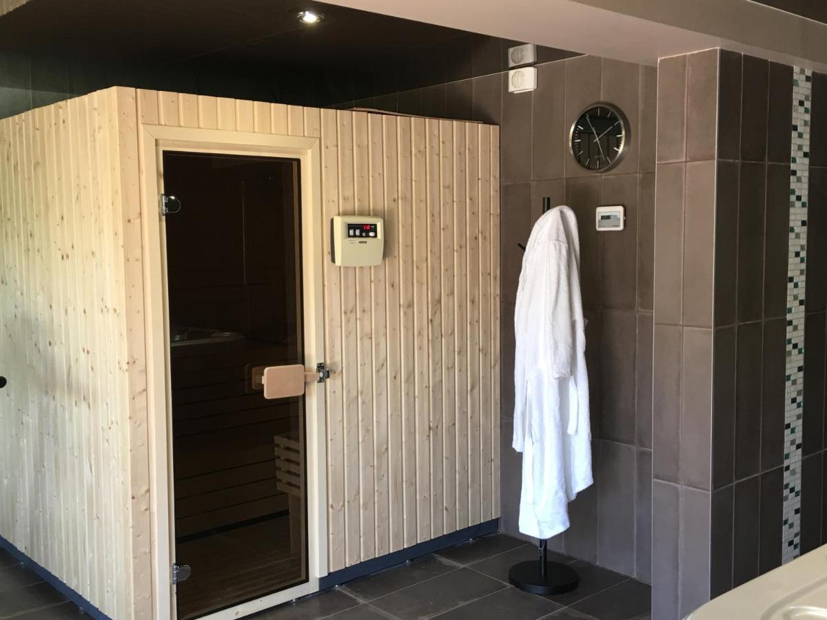Salle de bains dans l'établissement The Originals Boutique, Hôtel La Marébaudière, Vannes