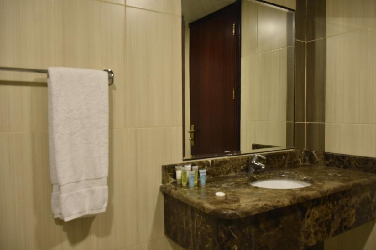 Al Jury Residence Hotel Suites - Housity