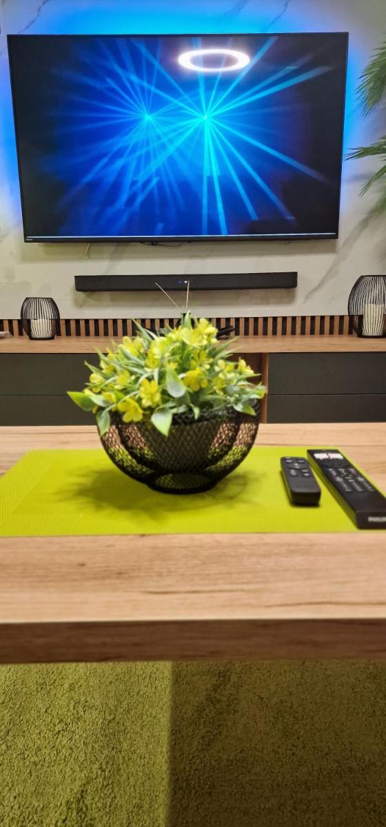 Luxury Green & Modern Apartment - Housity