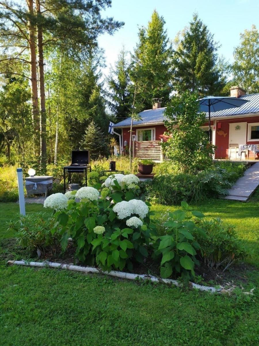 ein wunderschöner Garten zum bearbeiten - Housity