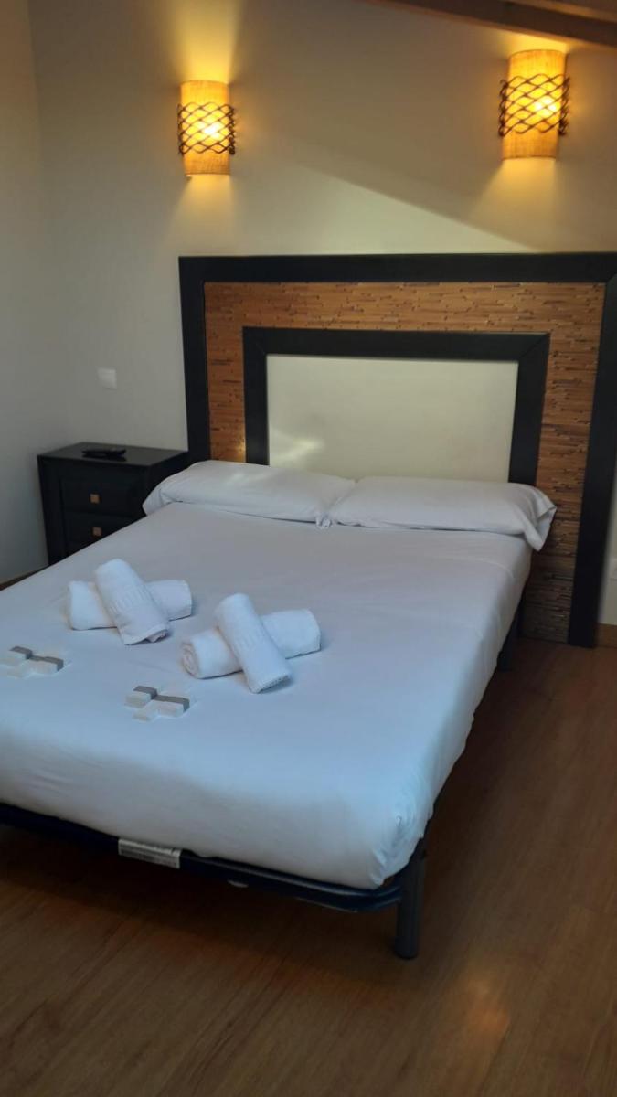 Hotel Rural El Descanso - Housity