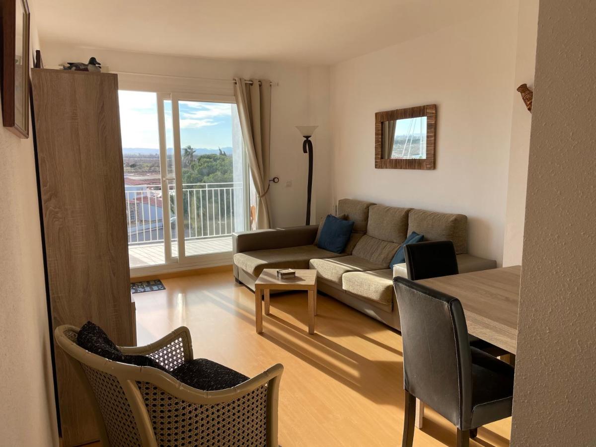 2 Beds, 2 Baths Apartment With Great Views and Pool - Housity