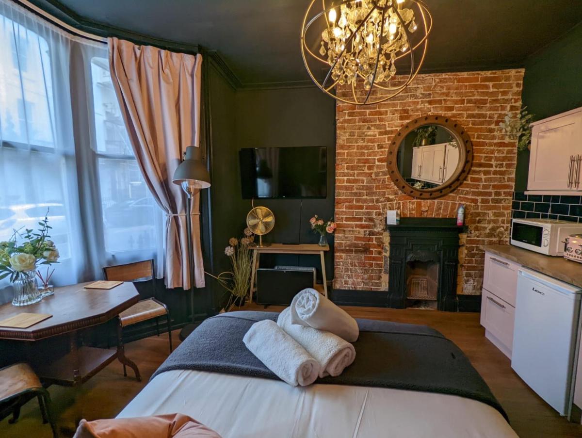 Salt Life Getaway - Housity