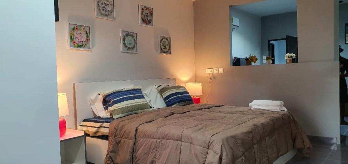 Legon City Mall Short Stay Apartments for Business and Vacation - East Legon - Hizvo