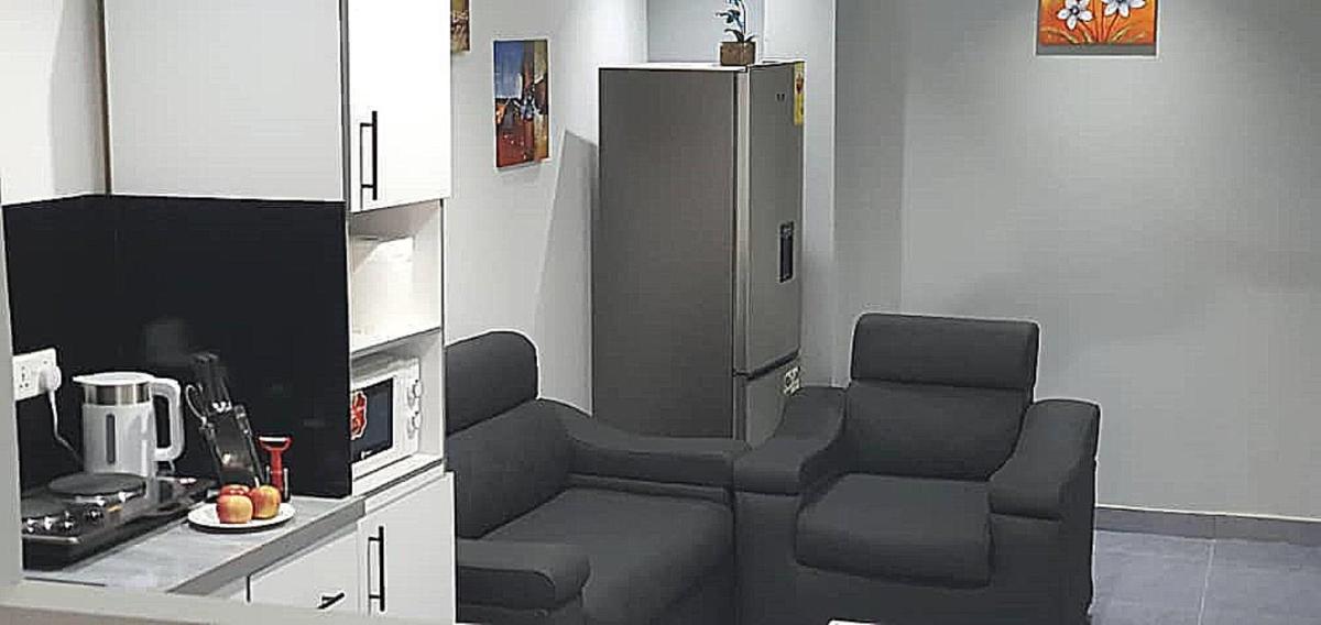 Legon City Mall Short Stay Apartments for Business and Vacation - East Legon - Hizvo
