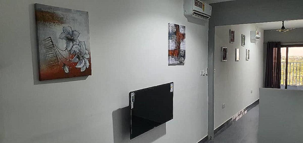 Legon City Mall Short Stay Apartments for Business and Vacation - East Legon - Hizvo