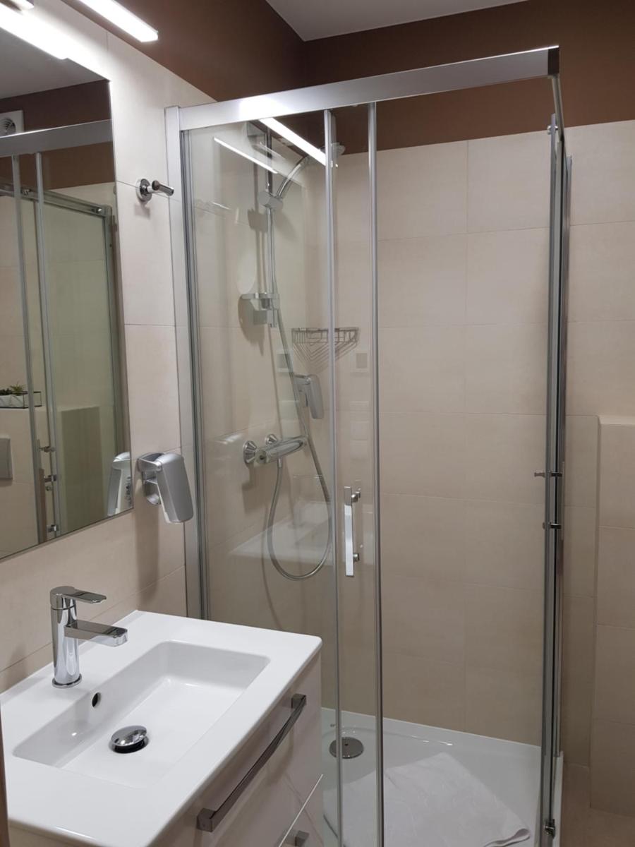 Centrum Misji Afrykańskich - centrum hotelowo-konferencyjne - Housity
