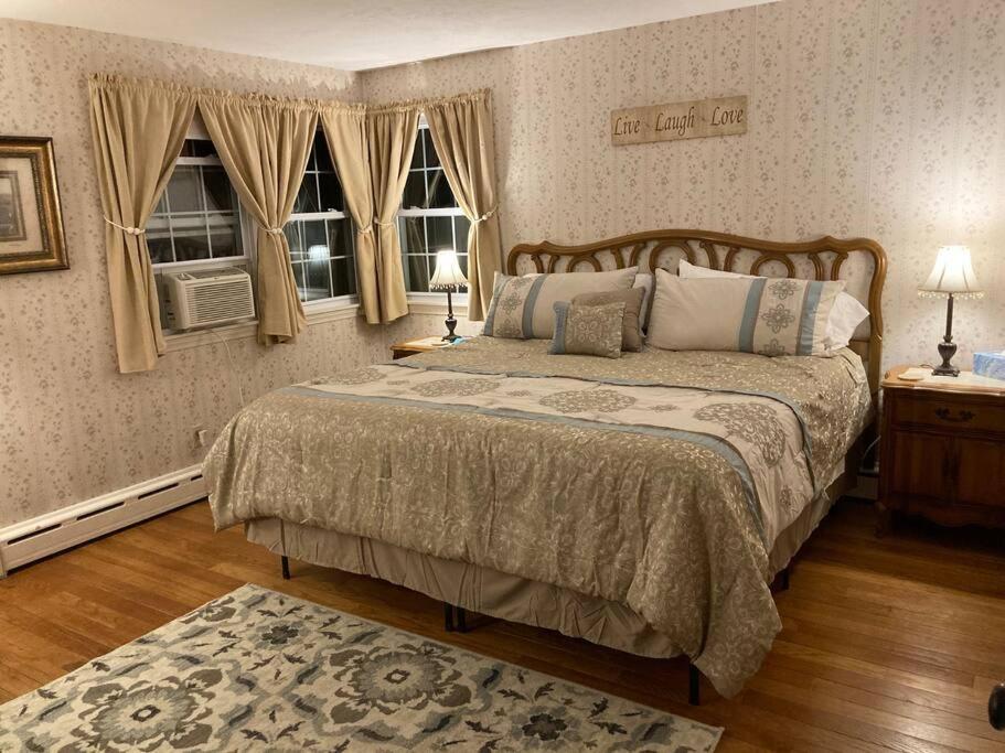 Tonawanda’s Coziest Cottage - Housity