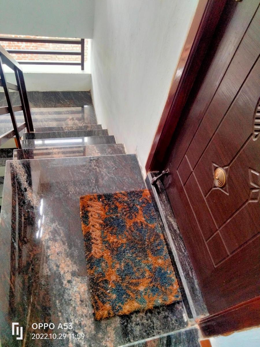 Srivasishta Homestays Theni - Housity