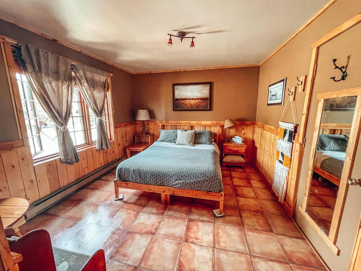Gîte B&B du Village - Housity