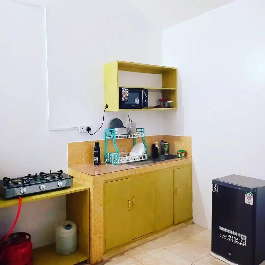 Lux Suites Gichanga Studio Apartments - Housity