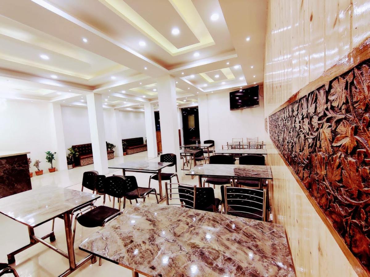 Suitetrails - GULSHAN PALACE