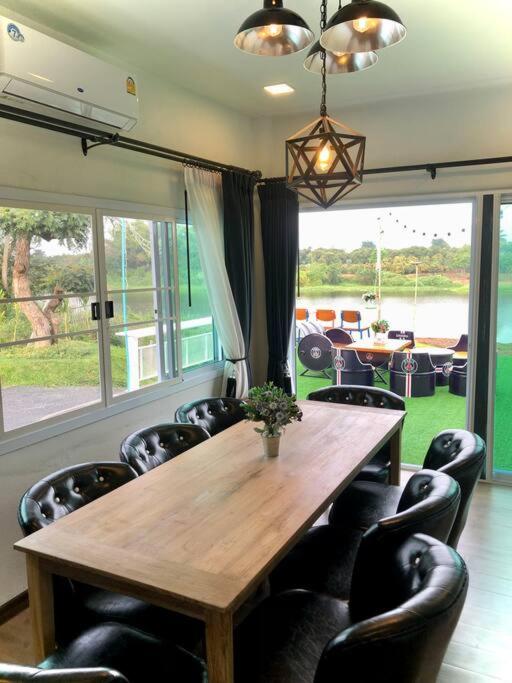 TRIPLE TWO HOUSE - Housity