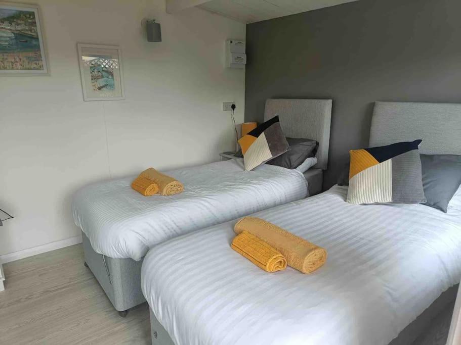 Private Lodge close to beaches and Goodwood - Housity