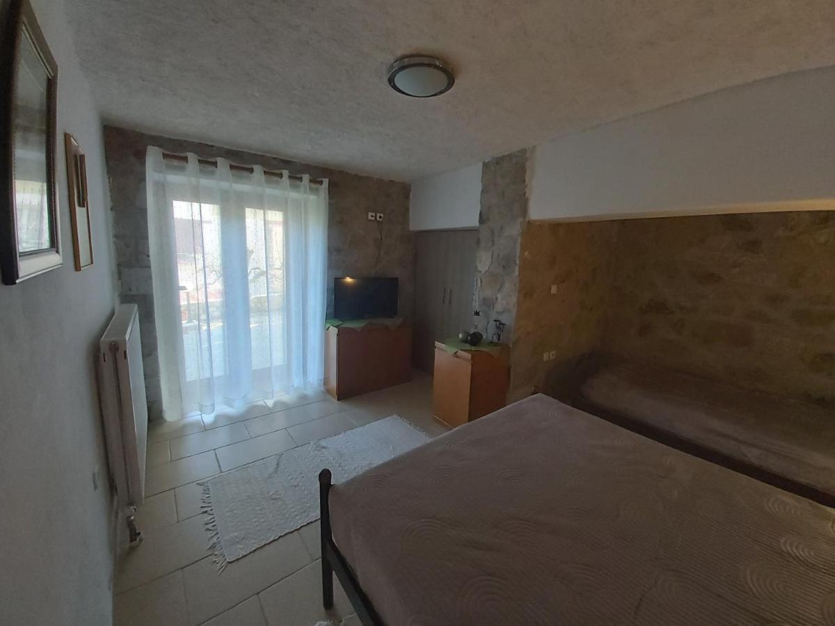 Stymfalia stone house - Housity