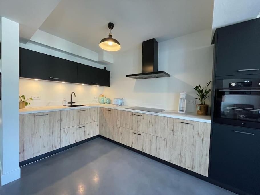 Familiewoning in Barendrecht, 10 min van Rotterdam - Housity