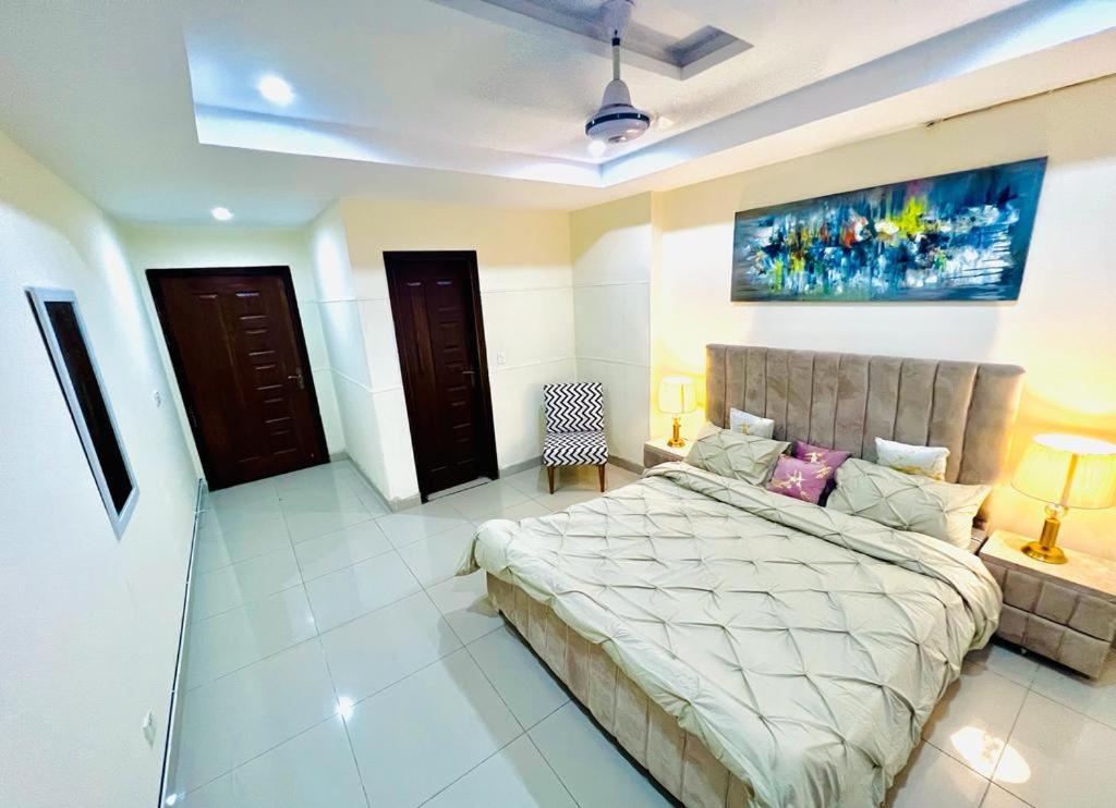 The Den - Housity