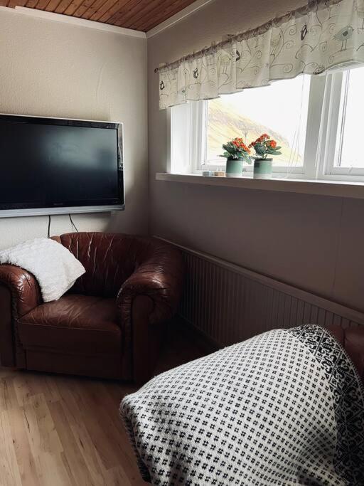 Cosy apartment in Oyndarfjørður - Housity