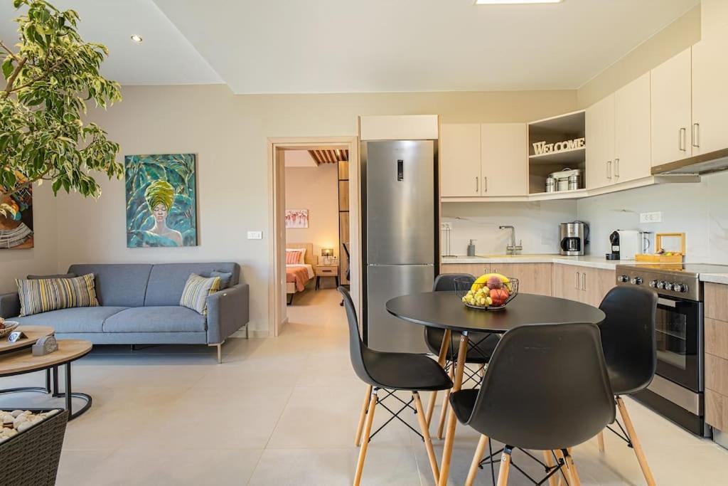 Amalthea's Keras Guesthouse - Housity