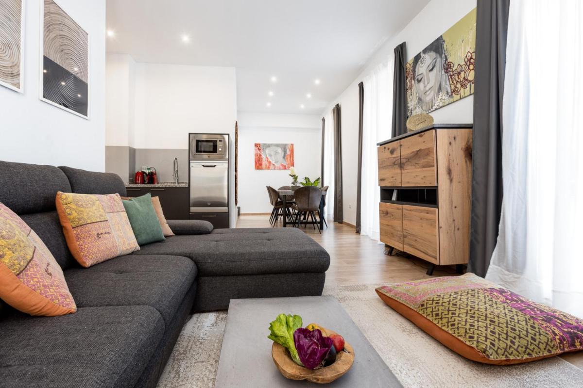 Pinzon Studios & Penthouse - Hizvo