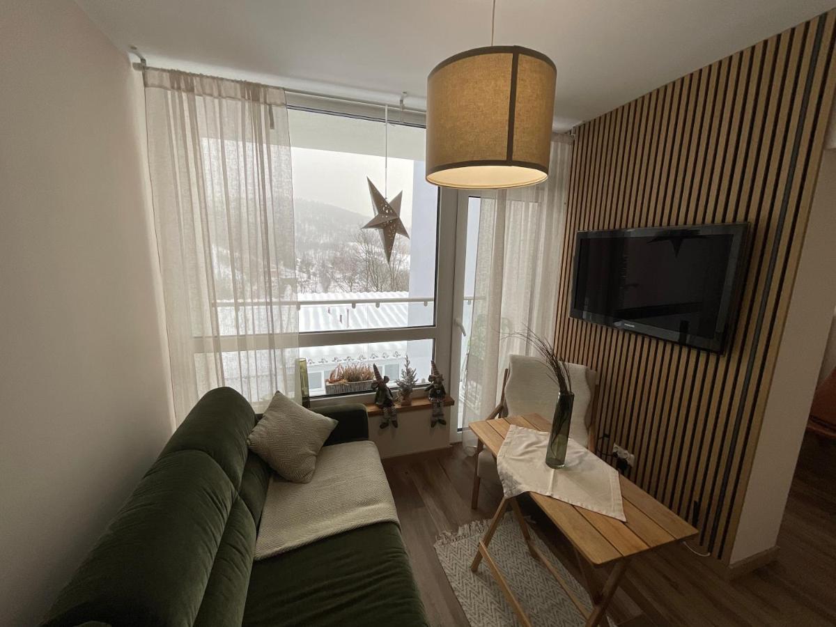 HEARTH HILL VIEW APARTMENT - Housity