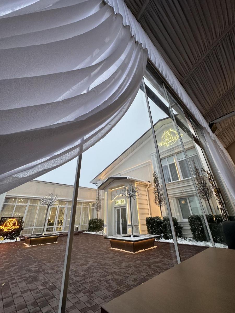 Hotel VinoGrad - Housity