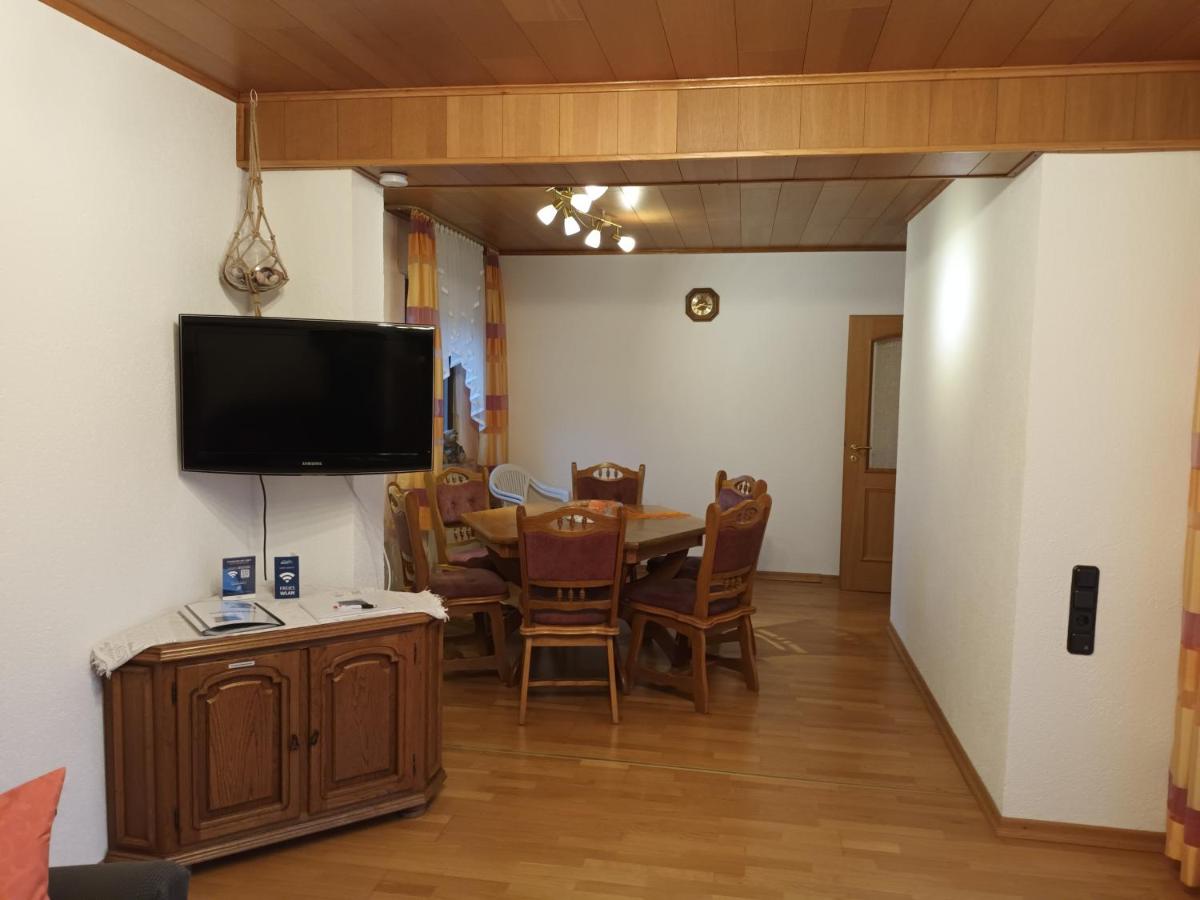 Ferienwohnung Wiesengrund - Housity