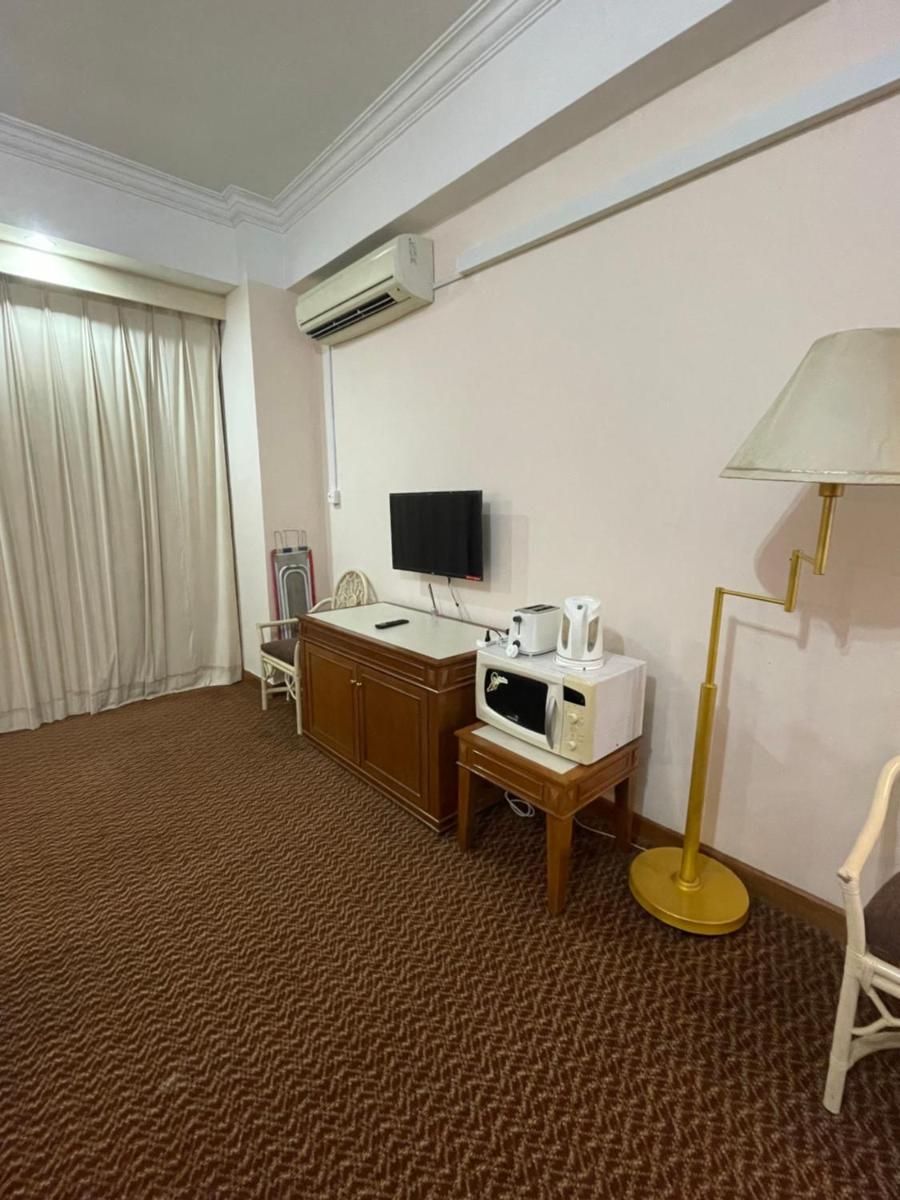Riviera Bay Resort Condominium - Housity