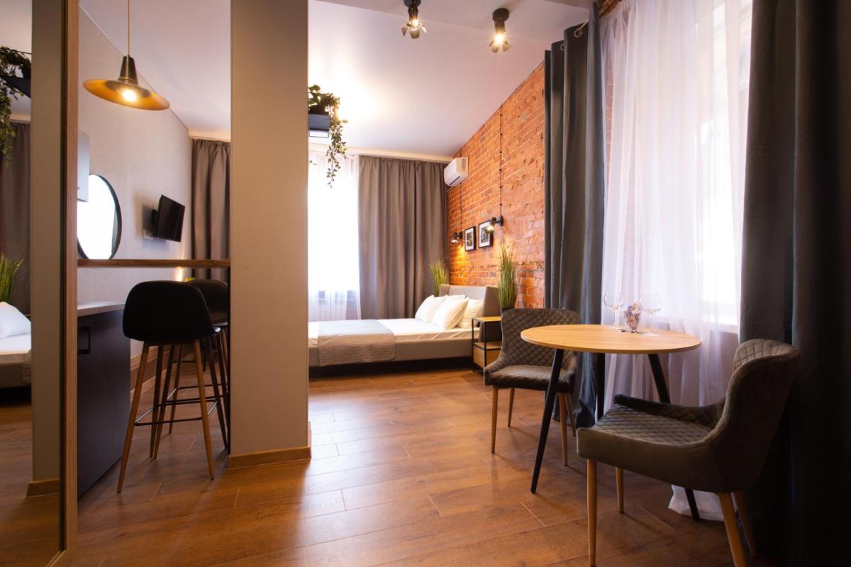 Suitetrails - New studio in the city center – Kharkivska naberezhna 3