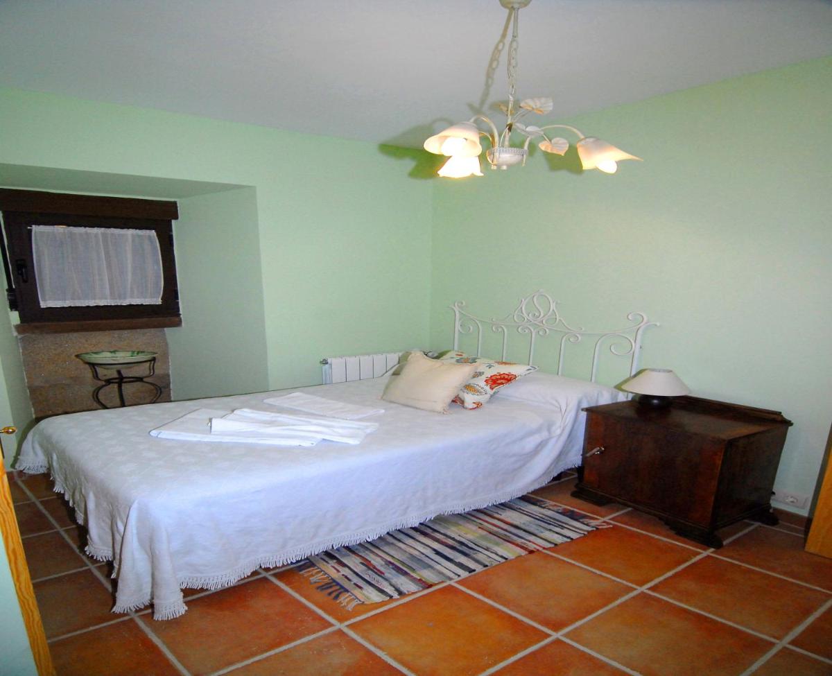 Casa Rural Sietevillas Padel - Housity