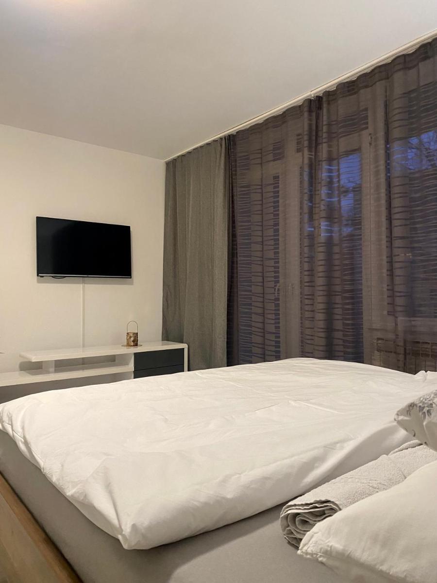 Blue Sky Apartment - Housity